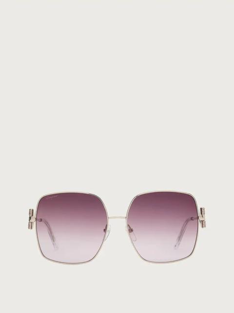 FERRAGAMO SUNGLASSES