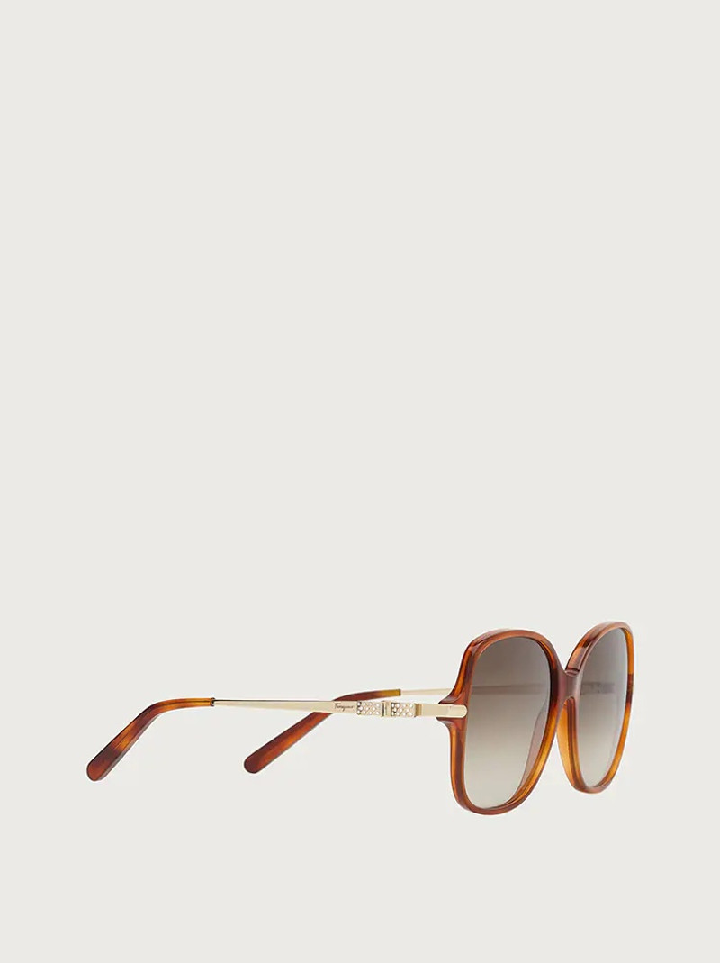 FERRAGAMO SUNGLASSES outlook
