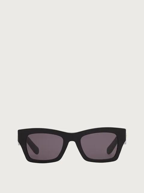 FERRAGAMO SUNGLASSES