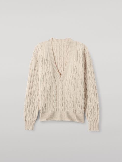 Johnstons of Elgin Kylesku Cream Deep V Cashmere Jumper