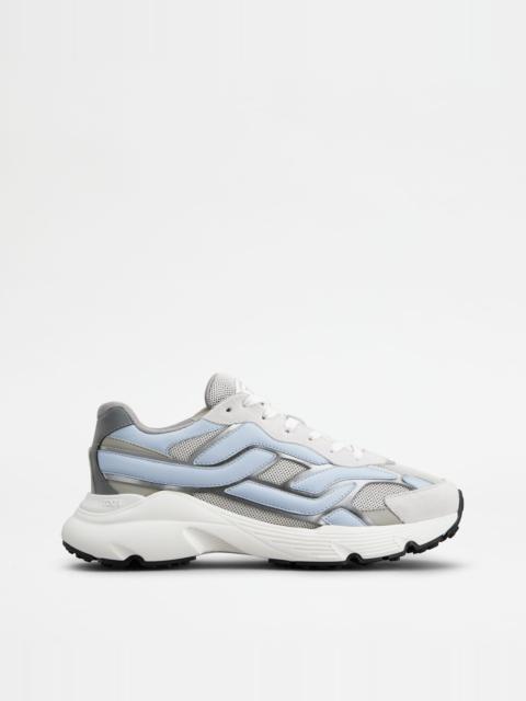 SNEAKERS IN LEATHER AND TECHNICAL FABRIC - SKY BLUE, GREY