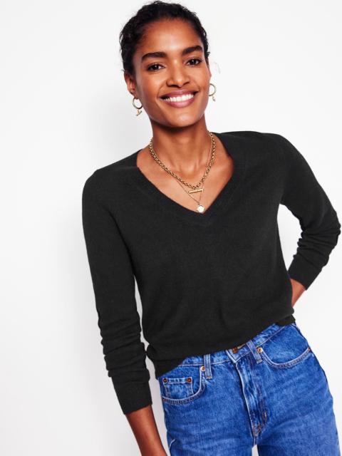 BODEN Eva Cashmere V-Neck Sweater-Black