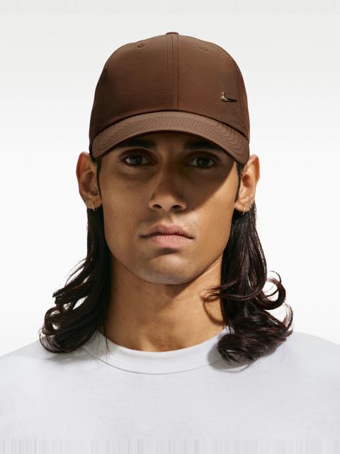 Nike Nike Dri-FIT Club Unstructured Metal Swoosh Cap