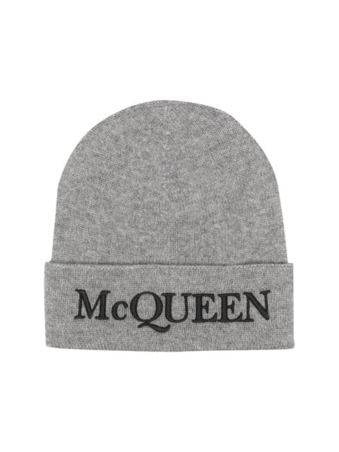 embroidered-logo ribbed beanie