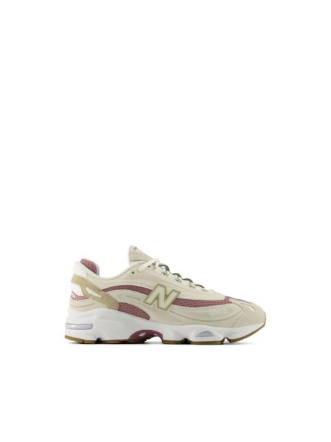 New Balance 1000 panelled sneakers