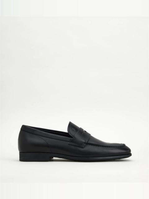 LOAFERS IN LEATHER - BLACK