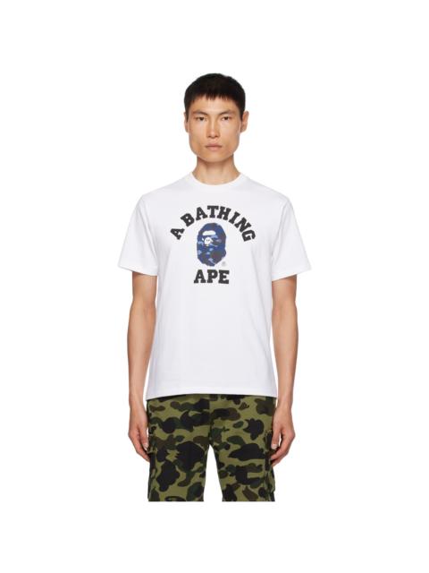 A BATHING APE® CAMO 대학 TEE