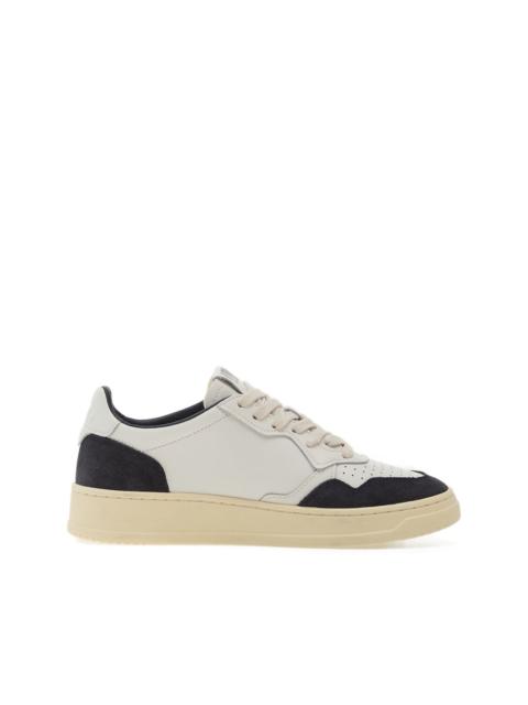 AUTRY Medalist Low Wom leather sneakers