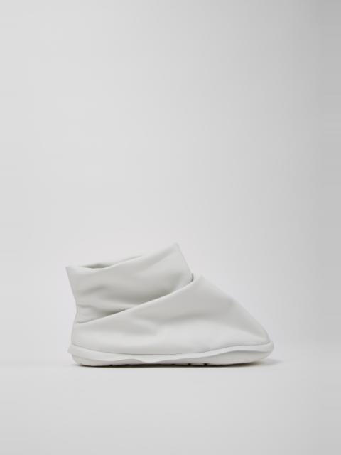 CAMPER Camper x ISSEY MIYAKE - Peu Form White Leather Ankle Boots for Women.
