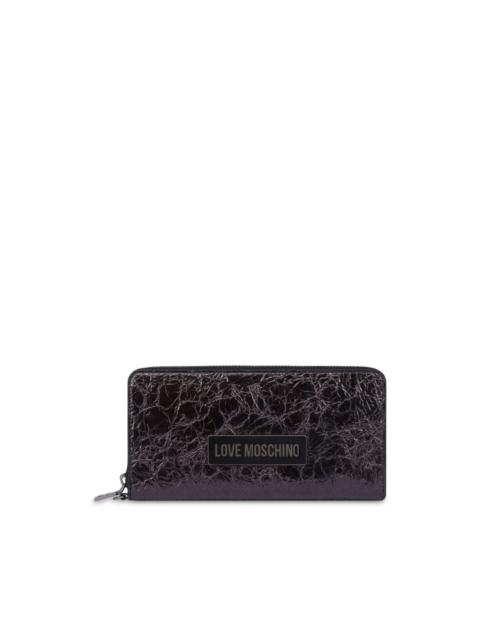 logo-lettering crinkled-finish wallet