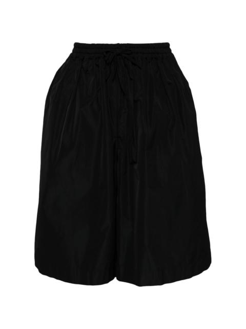 elasticated knee-length shorts