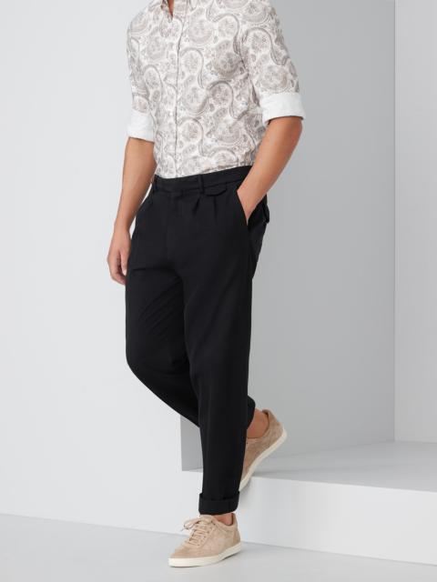 Brunello Cucinelli Garment-dyed leisure fit trousers in twisted cotton gabardine with double pleats and tabbed waistban