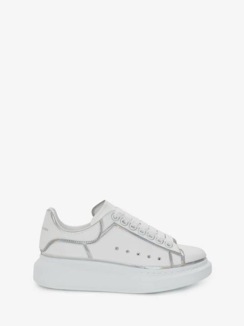 Oversized Sneaker in White/silver