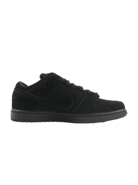 Dunk Low Pro SB 'Blackout'