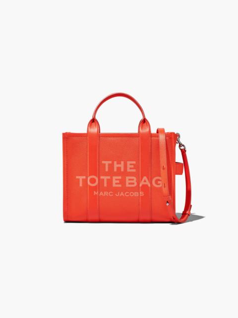 THE LEATHER MEDIUM TOTE BAG