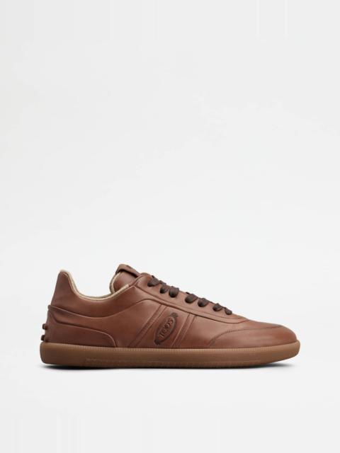 Tod's TOD'S TABS SNEAKERS IN LEATHER - BROWN