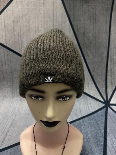 Other brands Japanese Brand - Unknown brand Weed Marijuana Logo Beanie Hat