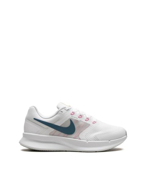 Run Swift 3 "White Aqua Pink" sneakers