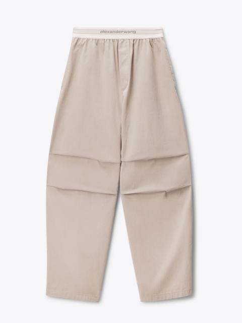 Alexander Wang LOGO ELASTIC MID-RISE PLEATED KNEE PANT