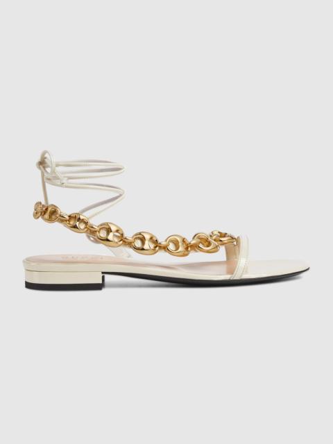 サンダル・ミュール GUCCI BLACK LEATHER GUCCI MARINA CHAIN SANDALS GUCCI Women's Gucci Marina chain sandal | REVERSIBLE