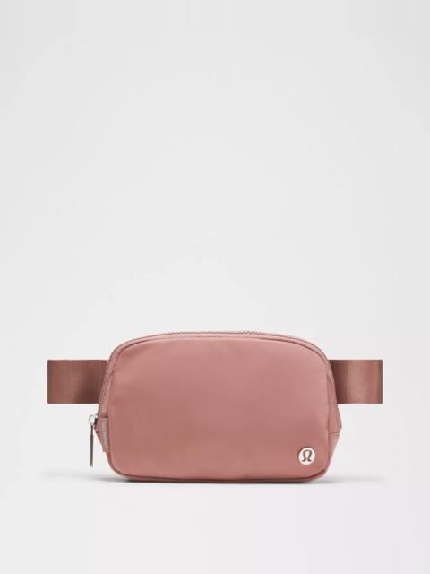 lululemon Everywhere Belt Bag 1L