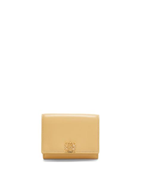 Puffer Anagram trifold wallet in shiny nappa calfskin