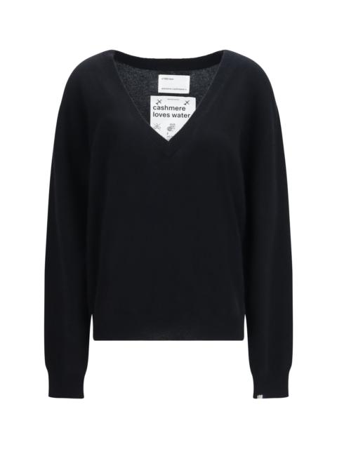 extreme cashmere Extreme Cashmere Pure Cashmere Sweater — Black