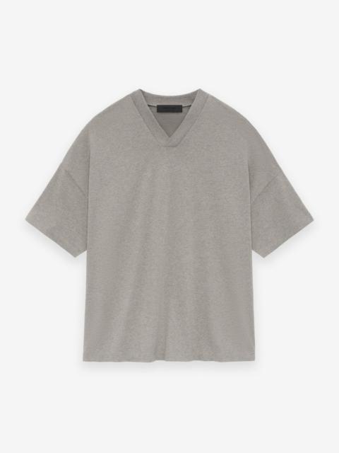 ESSENTIALS V-NECK