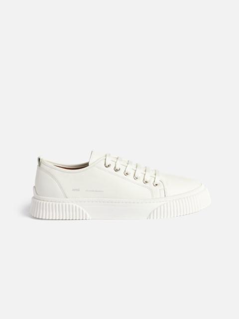 AMI Paris Lace-Up Low-Top Logo Sneakers