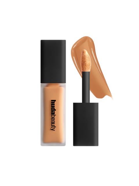 Huda Beauty #FauxFilter Luminous Matte Buildable Coverage Crease Proof Concealer