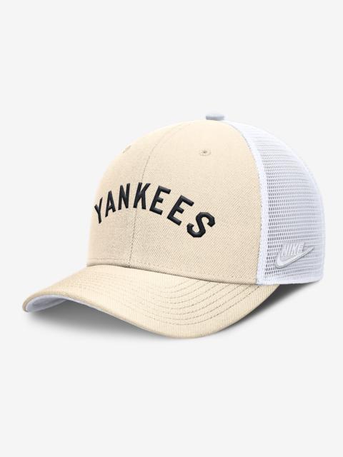 Nike New York Yankees Cooperstown Rise Men's Nike Dri-FIT MLB Trucker Adjustable Hat