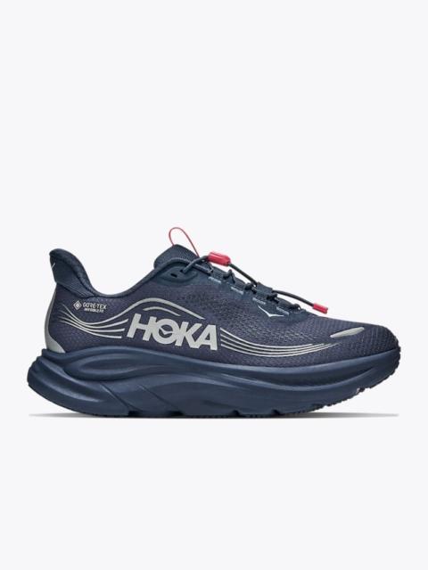 HOKA Women's Clifton 11 GTX Shoes in Varsity Navy/Burnt Red