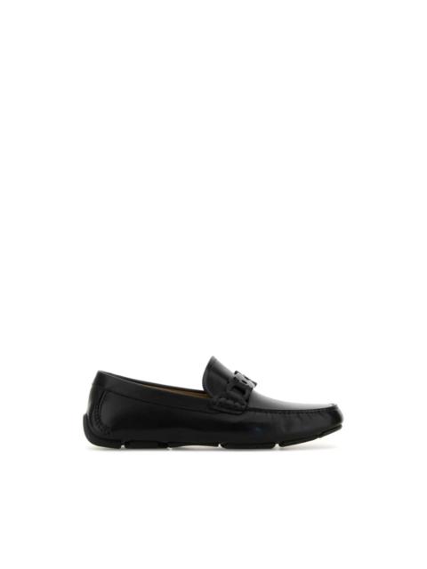 STYLISH LOAFERS WITH BYTE