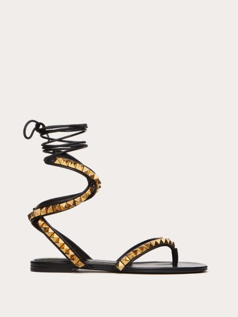 Valentino ROCKSTUD NO LIMIT NAPPA FLAT THONG SANDAL