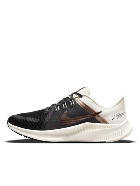 Nike (WMNS) 나이키 퀘스트 4 프리미엄 '블랙 메탈릭 구리 코인' DA8723-001
