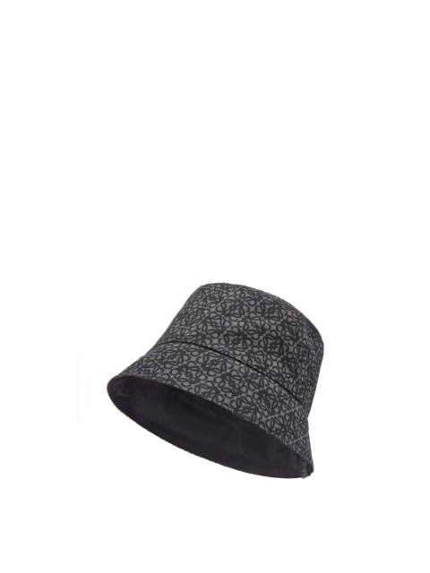 Reversible bucket hat in Anagram jacquard and nylon