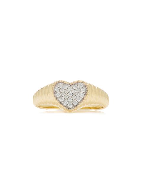 Yvonne Léon Baby Heart 9K Yellow Gold Diamond Ring