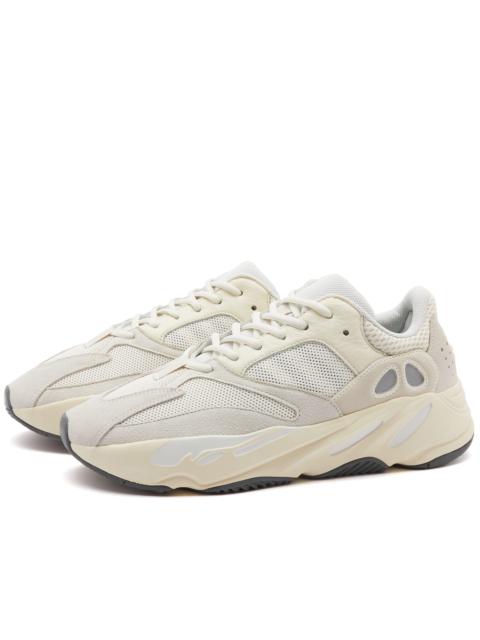 YEEZY YEEZY Boost 700