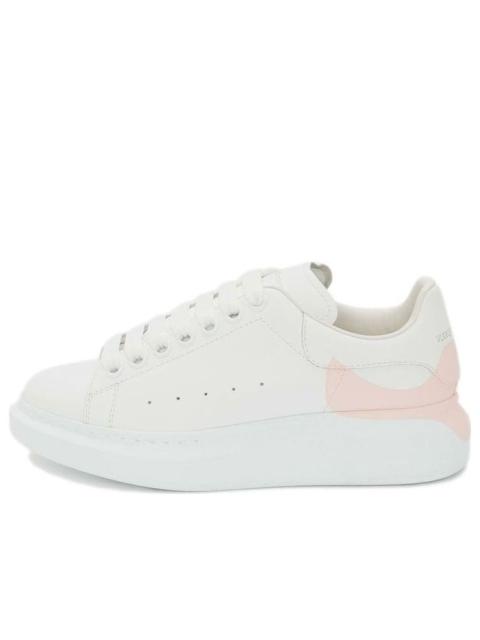 (WMNS) Alexander McQueen Oversized Sneaker 'White Pink Heel' 650789WHZ4U9648