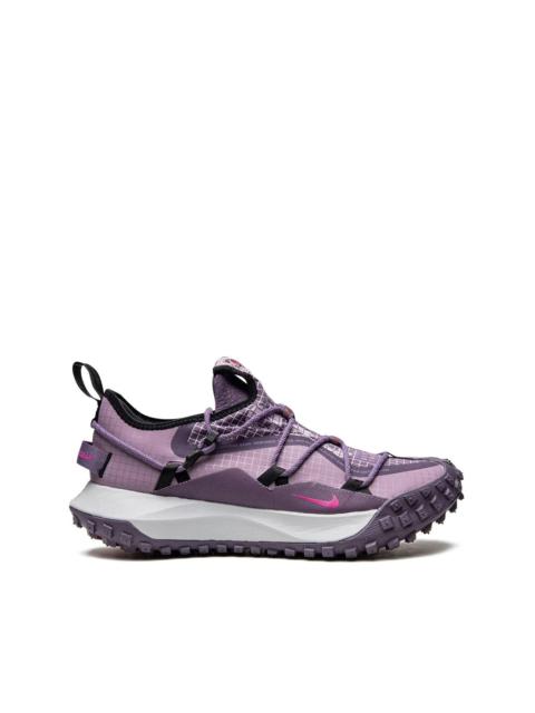 ACG  Mountain Fly Low SE sneakers