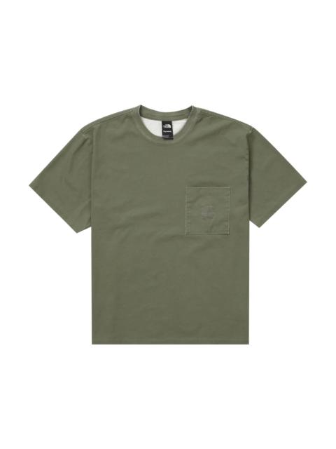 Supreme Supreme The North Face Pigment Printed Pocket Tee Olive