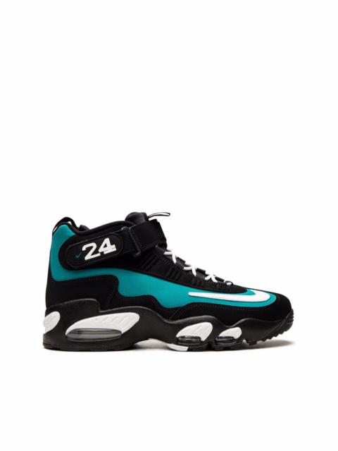 Air Griffey Max 1 sneakers