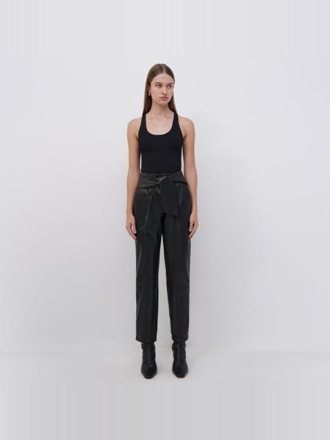 Signature Tessa Pant