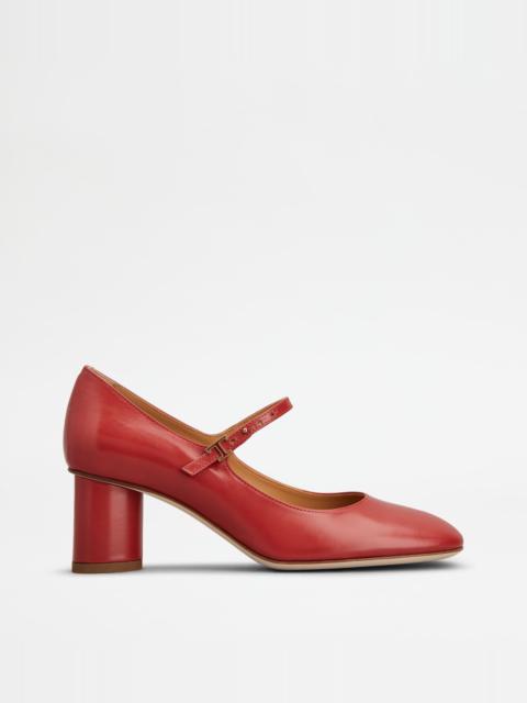 Tod's MARY JANES IN LEATHER - RED