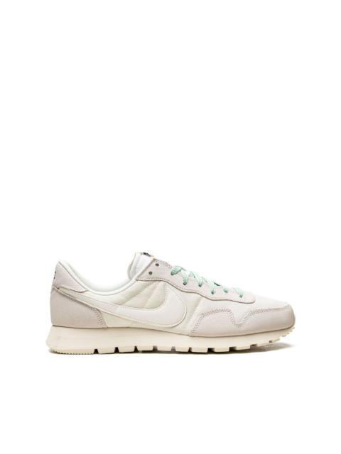 Air Pegasus 83 low-top sneakers