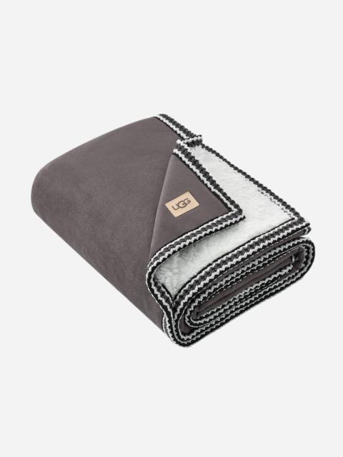UGG ® Kirkwood Throw 50" x 70" Polyester Blankets in Charcoal