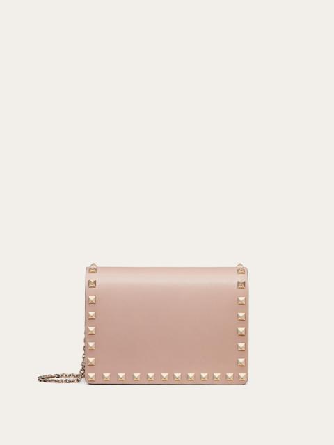 ROCKSTUD CALFSKIN CHAIN POUCH