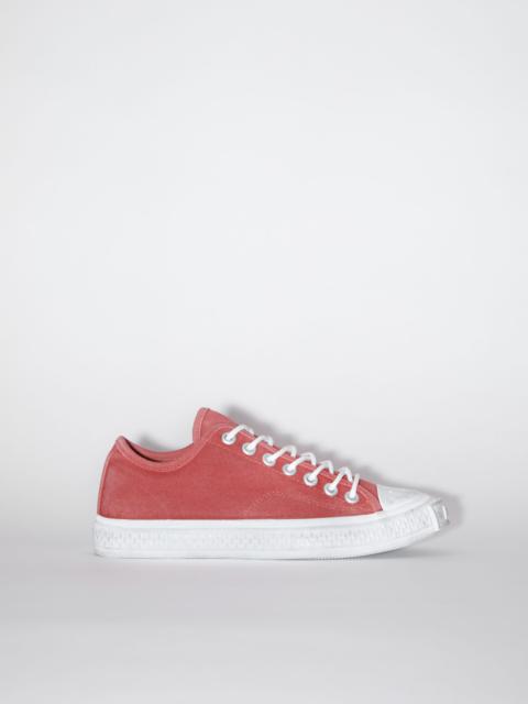 Acne Studios Low top sneakers - Cherry red