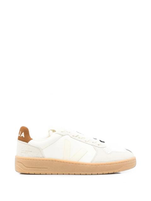 VEJA Veja V-82 Sneakers