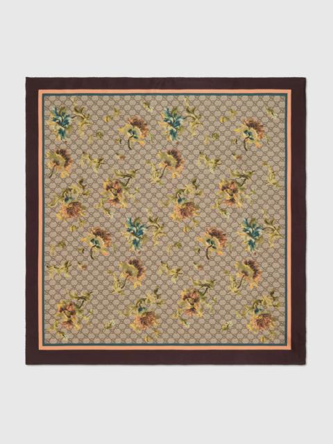 GUCCI GG carnation print silk scarf